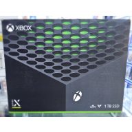 Xbox Series X 1TB Dobozában