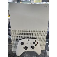XboxOne S 1TB Használt doboz nélküli Venom akkumlátorral