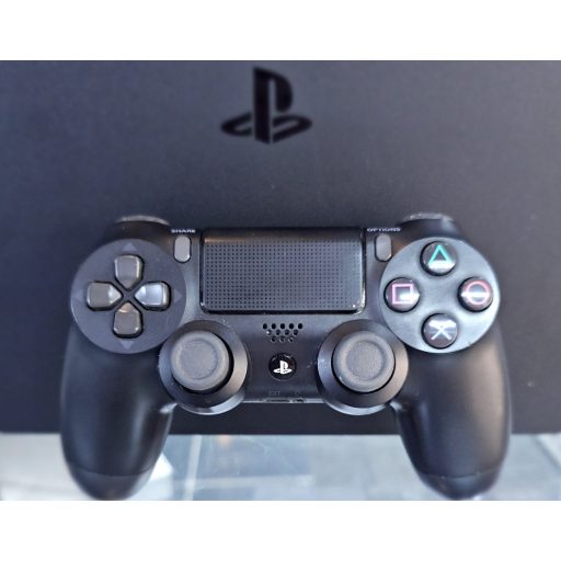 Playstation 4 1tb slim Használt