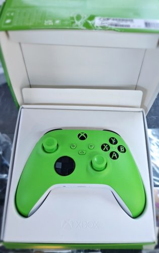 Xbox Series Kontroller Velocity Green használt dobozos