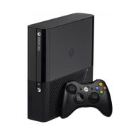 Xbox360 E 250Gb Használt játékokkal a merevlemezen