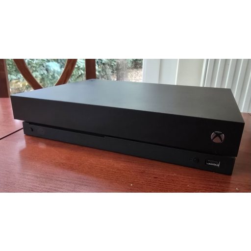 Xboxone X 1TB Használt 